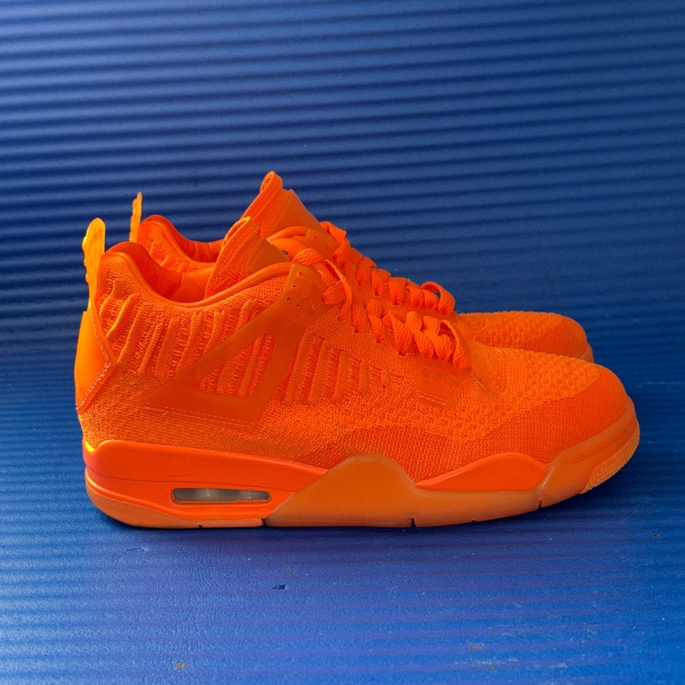 Size 5.5- Men’s Nike Air Jordan 4 Retro Flyknit Orange AQ3559-800 RARE 2019